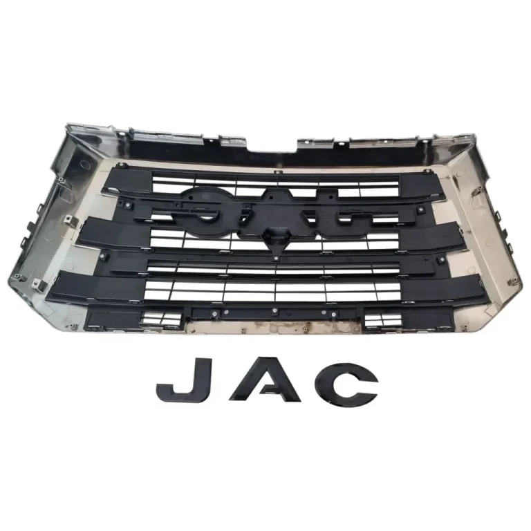 جلو پنجره کی ام سی T8