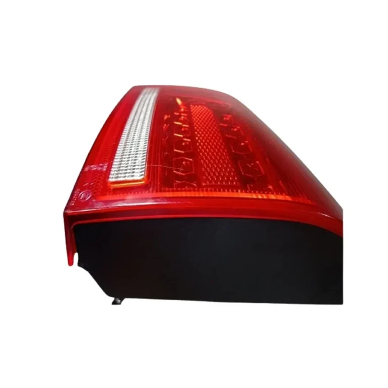 خطر عقب راست روی صندوق جک S5