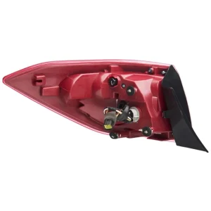 خطر عقب راست روی گلگیر لیفان 820 اصلی