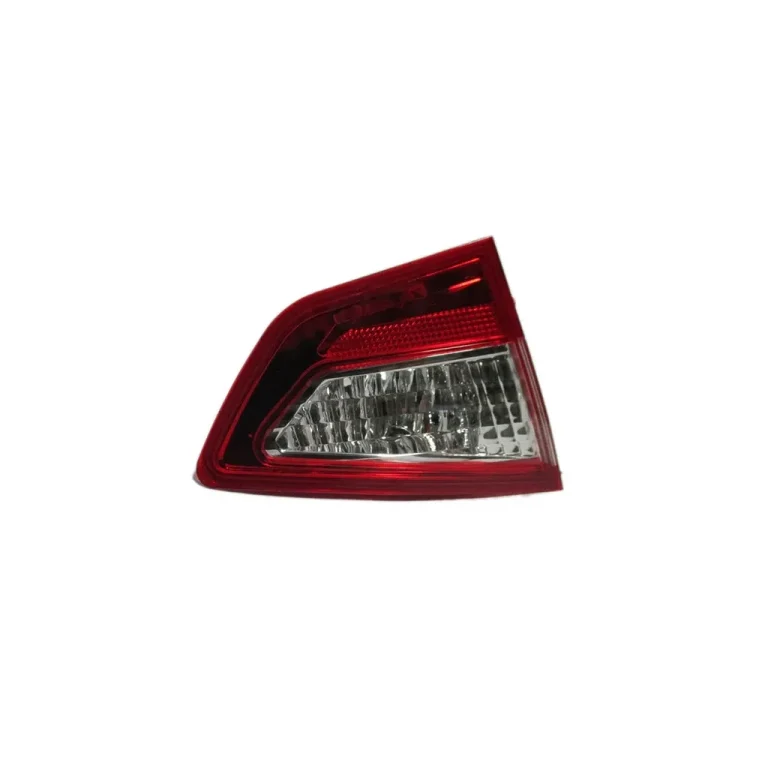 خطر عقب چپ روی صندوق چانگان CS35