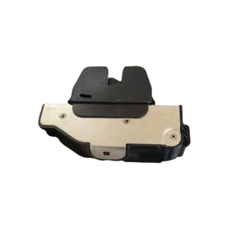 قفل درب صندوق عقب چانگان CS35