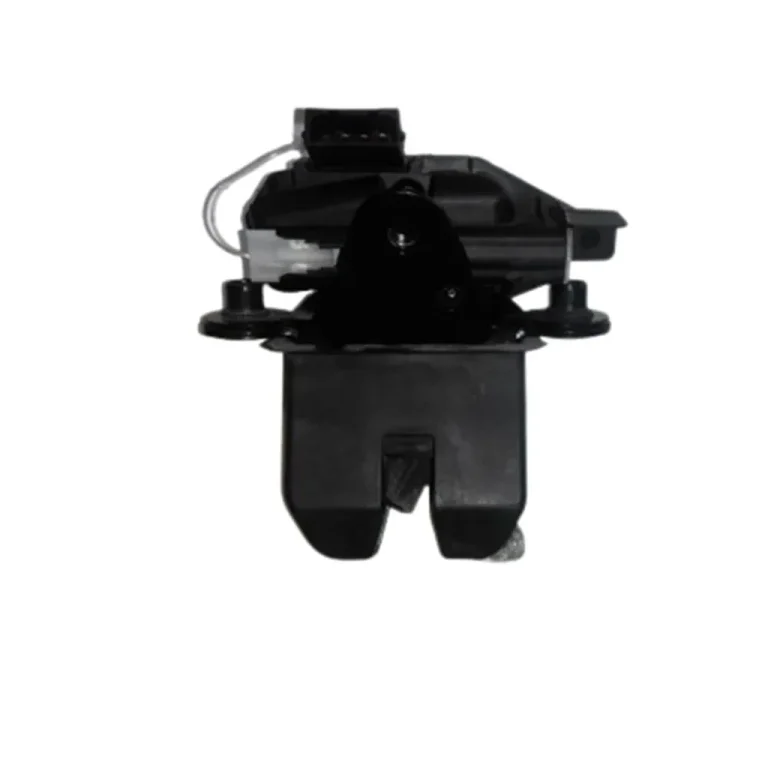 قفل درب صندوق عقب چانگان CS35