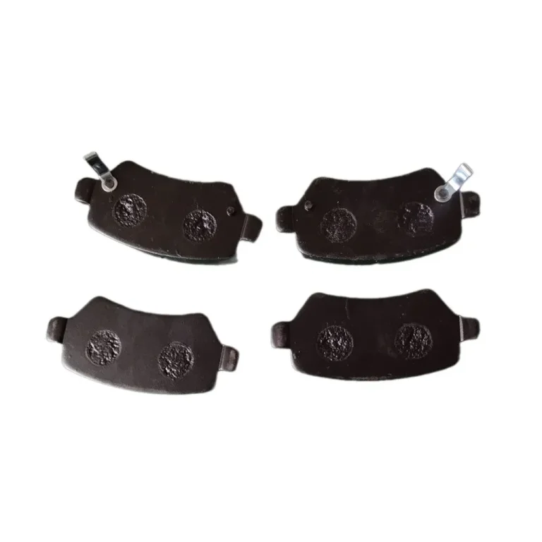 لنت ترمز عقب لیفان 820