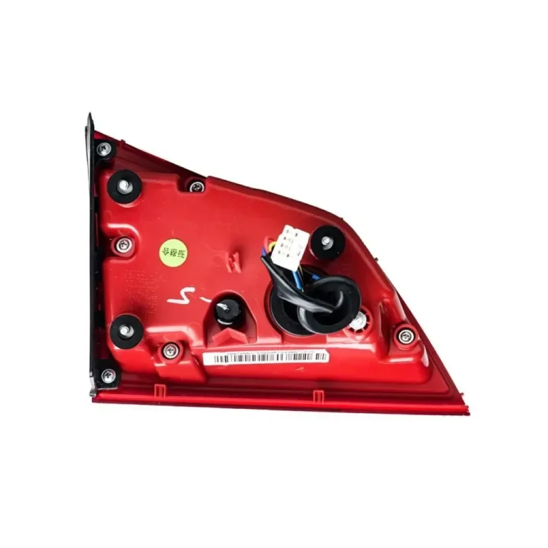 چراغ عقب روی صندوق جک S5 سمت شاگرد