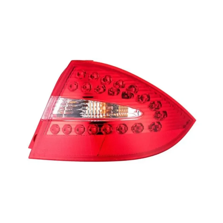 چراغ عقب روی گلگیر جک J5 سمت شاگرد