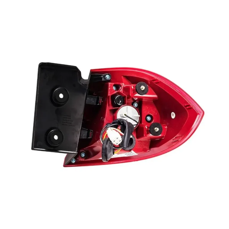 چراغ عقب روی گلگیر لیفان X50 سمت راننده